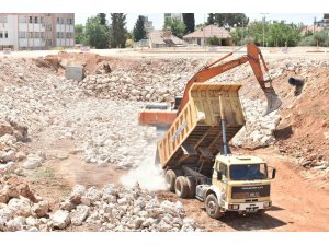 Kepez’de su baskınlarına karşı hummalı çalışma