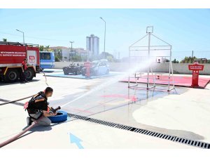 Mersin’de itfaiye eri sınavlarında adaylar ter döktü