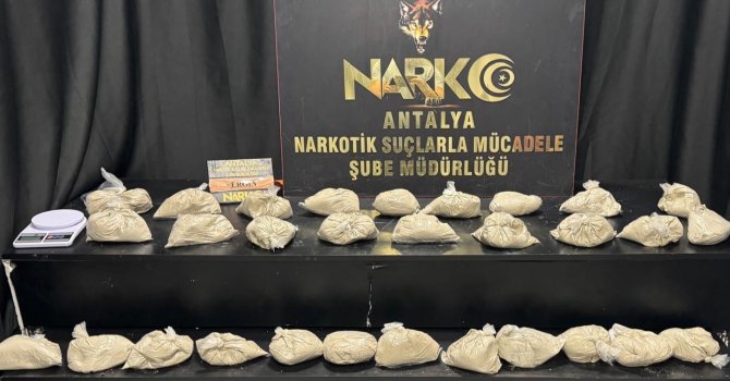 Antalya’da 15 kilogram eroin ele geçirildi