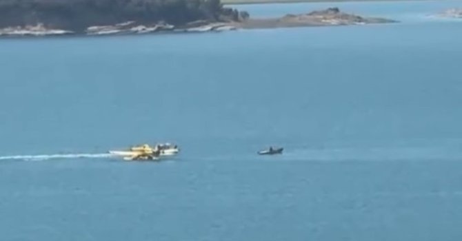 Adana’da yangın söndürme uçağı düştü