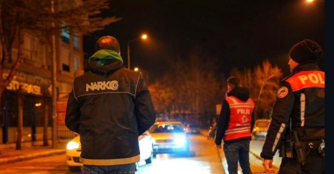 Isparta’da kurallara uymayan 11 araç sürücüsüne idari para cezası