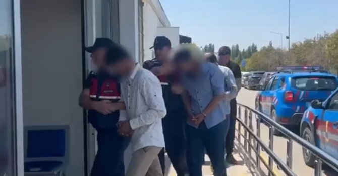 Adana’daki orman yangınlarını çıkaran 7 şüpheli tutuklandı