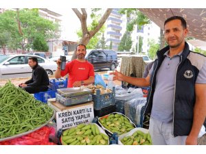 Pazarda kolay ödeme dönemi: İster kartla ister karekodla ödeme