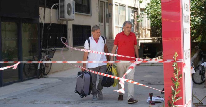 Antalya’da zemin kat kolonu patlayan 7 katlı bina tahliye edildi