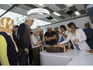 Emeklilerden Mercan Bilim Merkezi’ne tam not