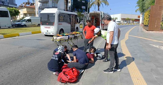 Yola taşan su kazaya neden oldu, motosiklet sürücüsü yaralandı
