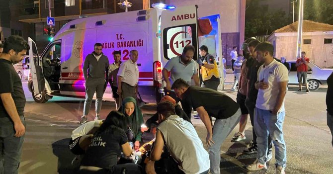 Bucak’ta kamyonet ile motosiklet çarpıştı: 1 yaralı
