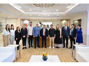 Başkan Böcek: "Benim çalışmalarımda parti ve siyaset ayrımı yoktur"