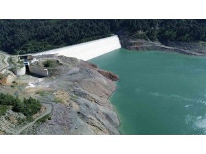 Son 65 yılın en kurak yılının yaşandığı Hatay’da kentin içme suyunu sağlayan barajda doluluk oranı yüzde 32’ye düştü