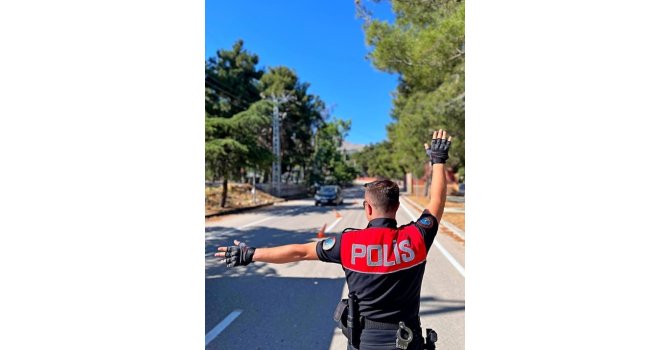 Gönen’de asayiş ve trafik uygulaması: 106 kişi sorgulandı