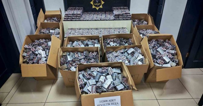 Dronla takip edilen kamyonette 332 bin adet sentetik ecza ele geçirildi