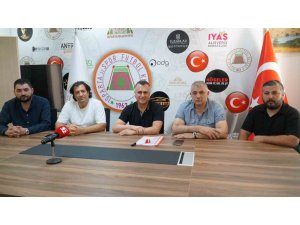 Isparta 32 Spor Bülent Akan’a emanet