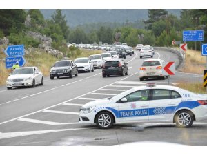 Antalya’da araç artış oranı nüfus artış oranını solladı, trafikte 1,6 milyon taşıt