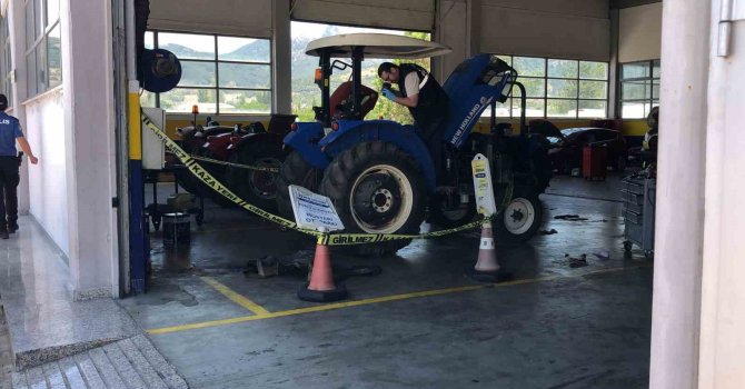 Traktörün römork aparatına boynu sıkışan liseli stajiyer hayatını kaybetti