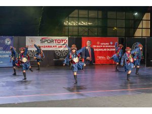 Minikler Türkiye Halk Oyunları Şampiyonası Manavgat’ta coşkuyla sona erdi