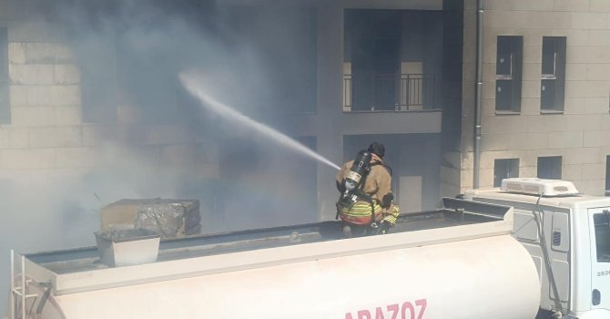 Hatay’da şantiyede yangın