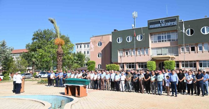 Alkollü sürücünün ölümüne neden olduğu temizlik personeli toprağa verildi