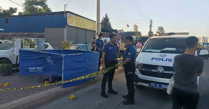 Eşinden boşanmasından sorumluğu tuttuğu kadını yaraladı ardından intihar etti