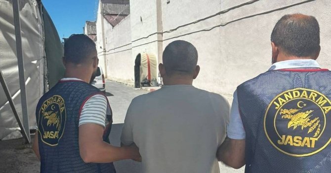 41 yıl kesinleşmiş hapis cezası ile aranan şahıs Mersin’de yakalandı