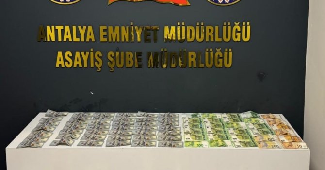 Antalya’da evden 2 milyon liralık altın ve döviz hırsızlığı