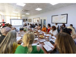 Mersin’de kadınları güçlendiren ’pazartesi buluşmaları’ sürüyor