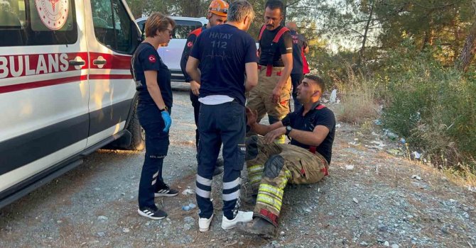 Yangına müdahale sırasına parmağından yaralanan itfaiye eri hastane teklifini reddetti