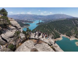 Kahramanmaraş’ta Güredil Kalesi göz dolduruyor