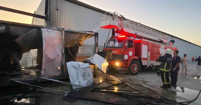 İşçilerin kaldığı konteynerde yangın çıktı