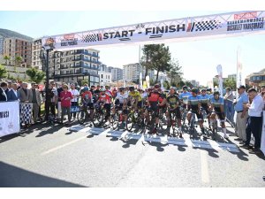 Depremin şehri Kahramanmaraş’ta Uluslararası Bisiklet Turnuvası