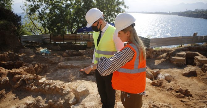 Hıdırlık Kulesi kazıları sürüyor