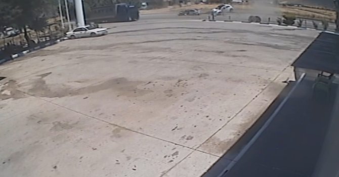 Burdur’da 2’si çocuk 5 kişinin yaralandığı kaza anı görüntüleri ortaya çıktı
