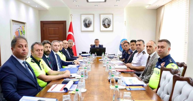 Mersin’de Asayiş Değerlendirme Toplantısı gerçekleştirildi