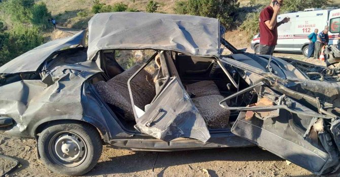 Otomobil uçuruma yuvarlandı: 1 ölü, 7 yaralı