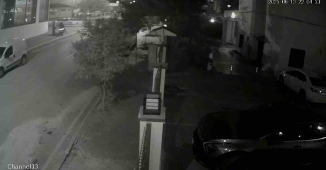 Adana’da kapkaç: Kadını sürükleyip çantasını çaldılar