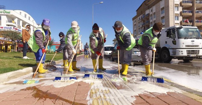 Kepez Belediyesi kısıtlamalarda da 7/24 görev başında