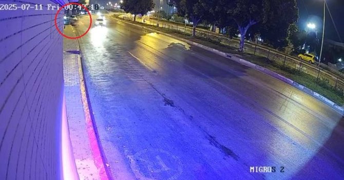 Lunapark dönüşündeki baba ve oğlunu hayattan koparan kazanın güvenlik kamerası ortaya çıktı