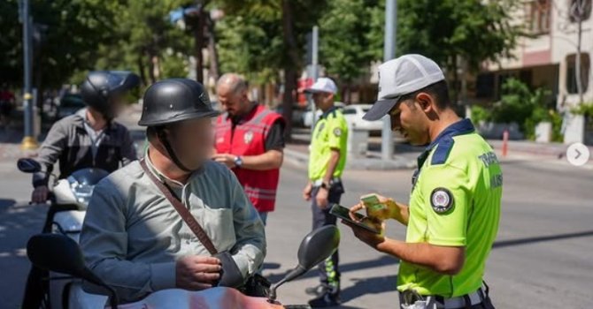 Isparta’da motosiklet denetiminde 137 sürücüye ceza