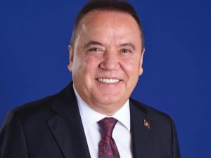 Tutuklu bulunan Muhittin Böcek kontrol için hastaneye kaldırıldı