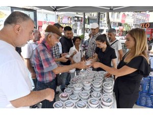 Mersin’de 20 bin kişiye aşure ikram edildi