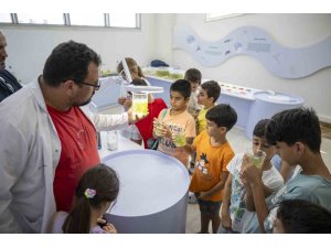 Mercan Bilim Merkezi yaz tatilinde minikleri bilimle buluşturuyor