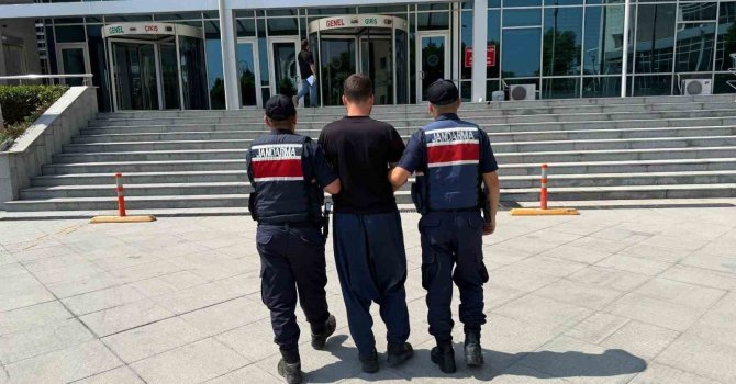 Mersin’de kasten orman yangını çıkaran şüpheli jandarma ekiplerince yakalandı