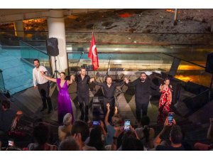 Antalya DOB’dan ’Zaferin Adı Türkiye’ konseri