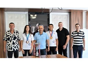 Muratpaşa’nın sporcularından altın zafer