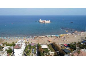 Sıcak ve nem arttı, sahillerde yoğunluk başladı