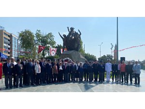 Kıbrıs Barış Harekâtı’nın 51. yılı nedeniyle Antalya’da tören düzenlendi