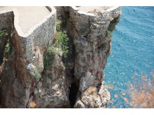 Antalya falezlerinde bazı bölgelerin koruma statüsü değiştirildi