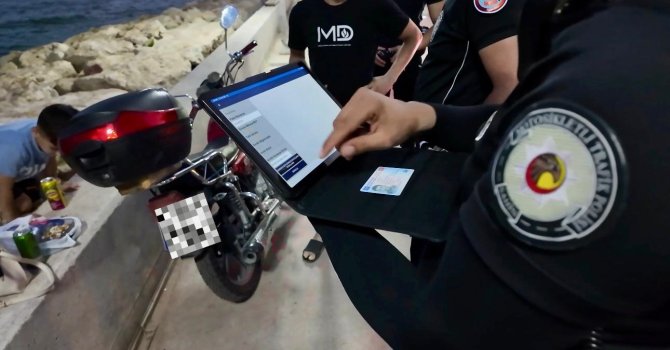 Mersin’de yürüyüş yollarını ihlal eden araçlara 685 bin lira ceza