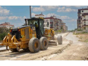 Tarsus’ta Bağlar Mahallesi’nde yol çalışmaları başladı