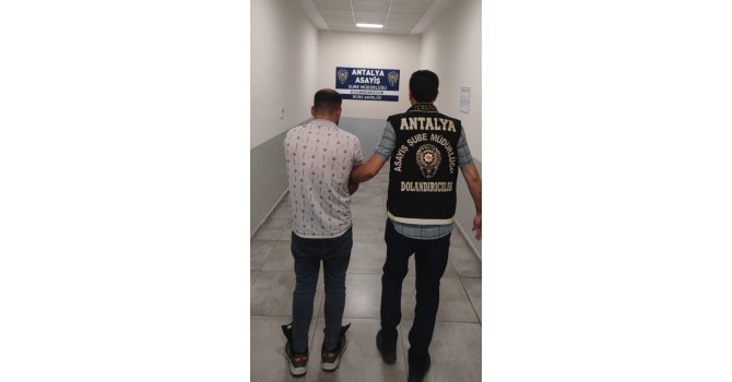 Antalya’da kendisini istihbarat görevlisi olarak tanıtan şahıs dolandırıcılıktan tutuklandı