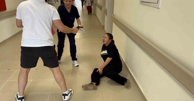 Gazipaşa Devlet Hastanesi’nde gerçeği aratmayan tatbikat